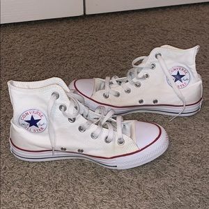 Unisex converse size 7